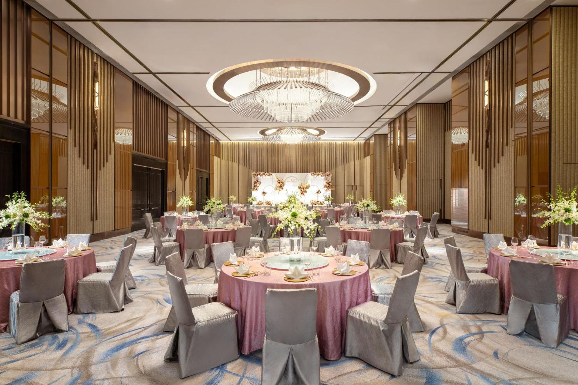 Courtyard By Marriott Hong Kong Sha Tin Otel Dış mekan fotoğraf